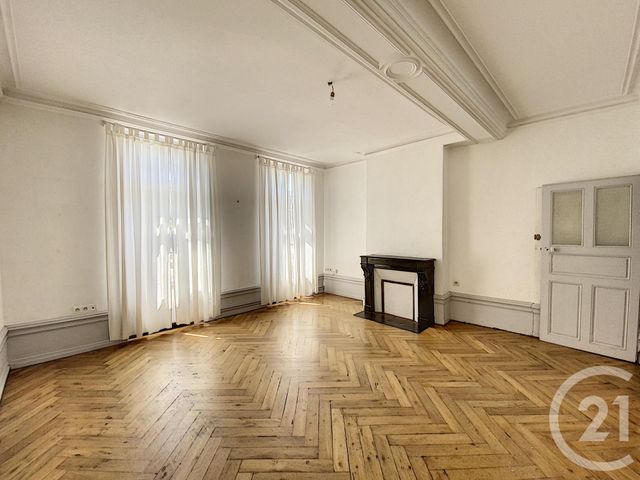Afficher la photo en grand Appartement F4 à vendre - 4 pièces - 104.33 m2 - CHALON SUR SAONE - 71 - BOURGOGNE - Century 21 Immobilière Jaurès