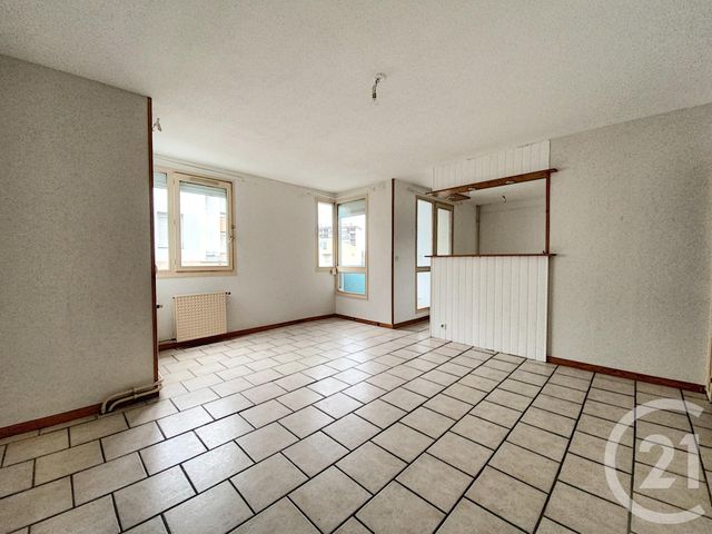Afficher la photo en grand Appartement F3 à vendre - 3 pièces - 70.0 m2 - CHALON SUR SAONE - 71 - BOURGOGNE - Century 21 Immobilière Jaurès