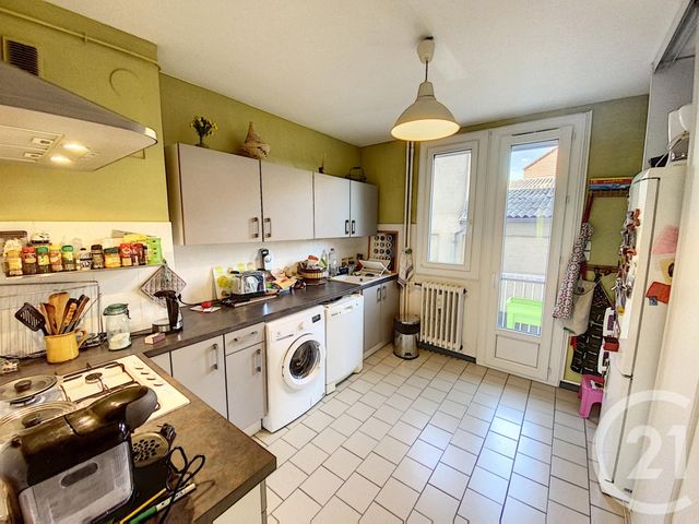 Appartement F5 à vendre - 5 pièces - 102.69 m2 - CHALON SUR SAONE - 71 - BOURGOGNE - Century 21 Immobilière Jaurès Appartement F5 à vendre - 5 pièces - 102.69 m2 - CHALON SUR SAONE - 71 - BOURGOGNE - Century 21 Immobilière Jaurès