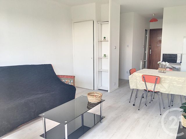 Afficher la photo en grand Appartement F1 à louer - 1 pièce - 26.2 m2 - CHALON SUR SAONE - 71 - BOURGOGNE - Century 21 Immobilière Jaurès