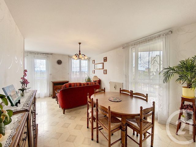 Appartement F3 à vendre - 3 pièces - 69.82 m2 - CHALON SUR SAONE - 71 - BOURGOGNE - Century 21 Immobilière Jaurès Appartement F3 à vendre - 3 pièces - 69.82 m2 - CHALON SUR SAONE - 71 - BOURGOGNE - Century 21 Immobilière Jaurès