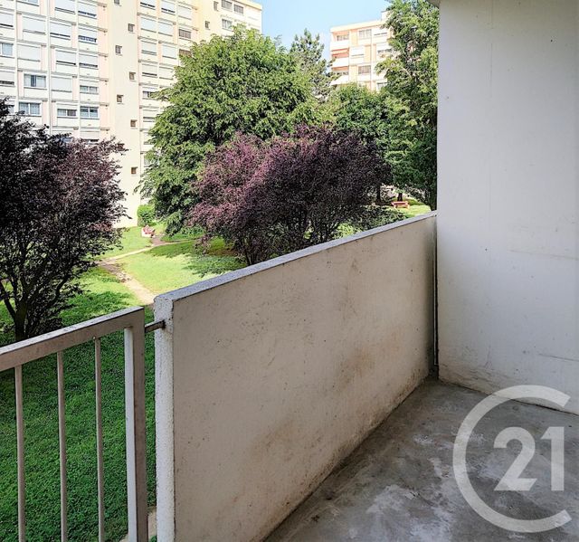 Appartement F3 à vendre - 3 pièces - 59.38 m2 - CHALON SUR SAONE - 71 - BOURGOGNE - Century 21 Immobilière Jaurès Appartement F3 à vendre - 3 pièces - 59.38 m2 - CHALON SUR SAONE - 71 - BOURGOGNE - Century 21 Immobilière Jaurès