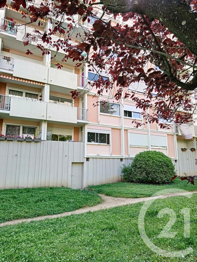 Appartement F3 à vendre - 3 pièces - 59.38 m2 - CHALON SUR SAONE - 71 - BOURGOGNE - Century 21 Immobilière Jaurès Appartement F3 à vendre - 3 pièces - 59.38 m2 - CHALON SUR SAONE - 71 - BOURGOGNE - Century 21 Immobilière Jaurès