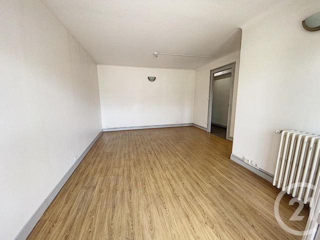 Appartement F3 à louer - 3 pièces - 65.6 m2 - ST REMY - 71 - BOURGOGNE - Century 21 Immobilière Jaurès Appartement F3 à louer - 3 pièces - 65.6 m2 - ST REMY - 71 - BOURGOGNE - Century 21 Immobilière Jaurès