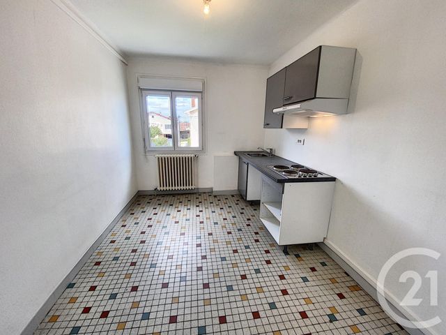 Appartement F3 à louer - 3 pièces - 65.6 m2 - ST REMY - 71 - BOURGOGNE - Century 21 Immobilière Jaurès Appartement F3 à louer - 3 pièces - 65.6 m2 - ST REMY - 71 - BOURGOGNE - Century 21 Immobilière Jaurès