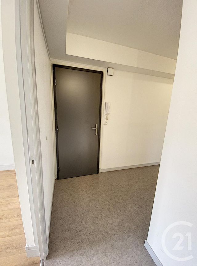 Appartement F3 à louer - 3 pièces - 65.6 m2 - ST REMY - 71 - BOURGOGNE - Century 21 Immobilière Jaurès Appartement F3 à louer - 3 pièces - 65.6 m2 - ST REMY - 71 - BOURGOGNE - Century 21 Immobilière Jaurès