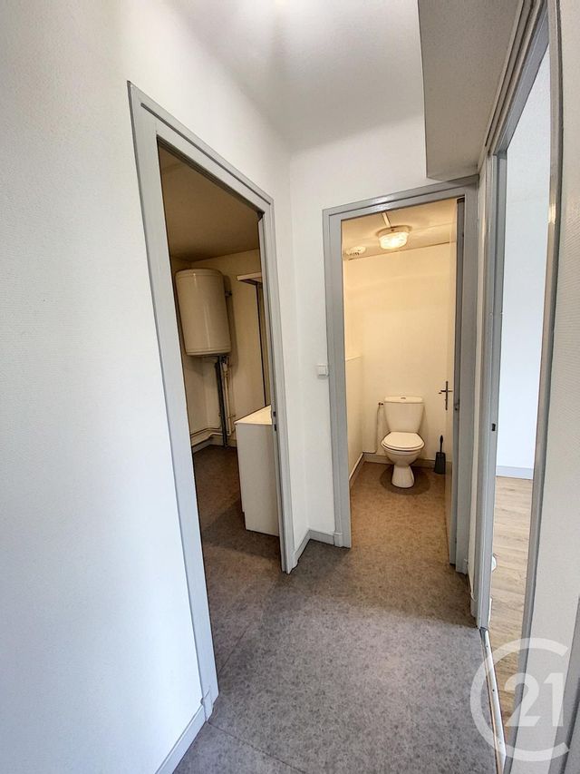 Appartement F3 à louer - 3 pièces - 65.6 m2 - ST REMY - 71 - BOURGOGNE - Century 21 Immobilière Jaurès Appartement F3 à louer - 3 pièces - 65.6 m2 - ST REMY - 71 - BOURGOGNE - Century 21 Immobilière Jaurès