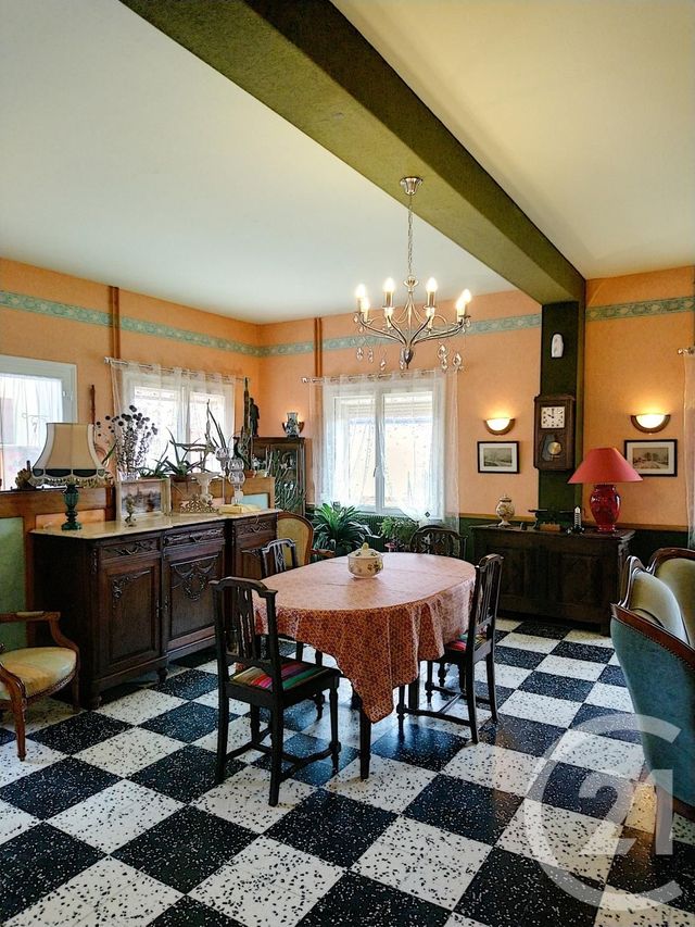 Afficher la photo en grand maison à vendre - 7 pièces - 235.0 m2 - MARNAY - 71 - BOURGOGNE - Century 21 Immobilière Jaurès