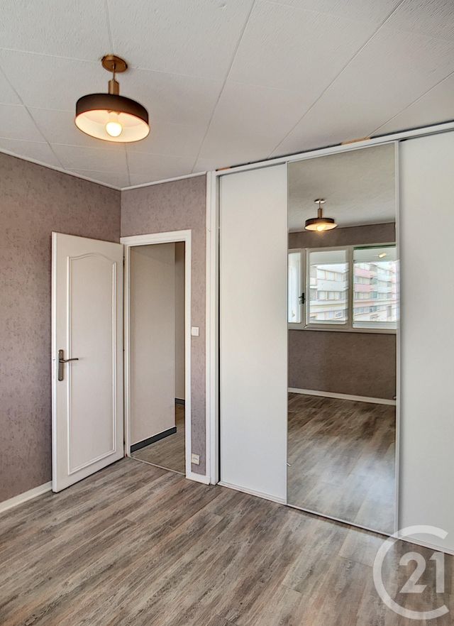 Afficher la photo en grand Appartement F3 à louer - 3 pièces - 60.86 m2 - CHALON SUR SAONE - 71 - BOURGOGNE - Century 21 Immobilière Jaurès