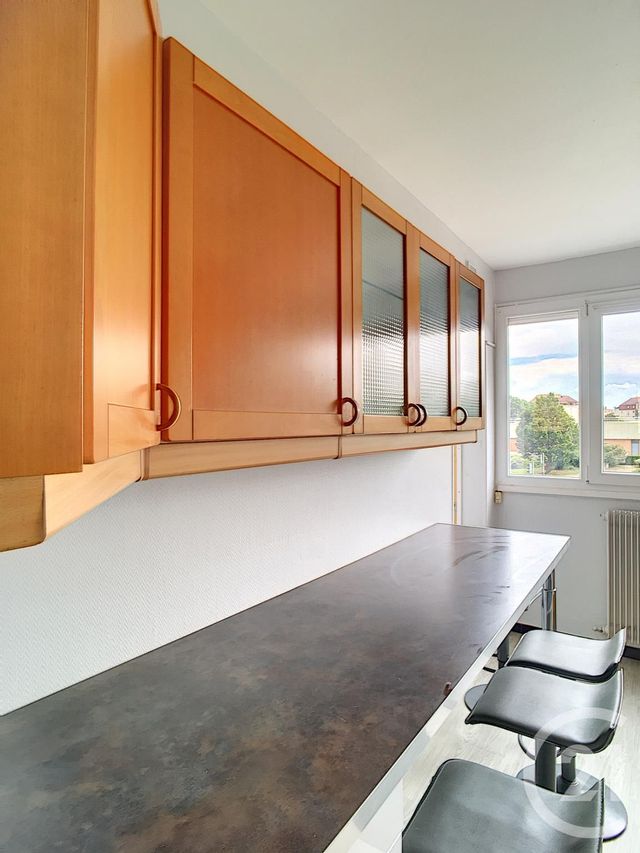 Afficher la photo en grand Appartement F3 à louer - 3 pièces - 60.86 m2 - CHALON SUR SAONE - 71 - BOURGOGNE - Century 21 Immobilière Jaurès