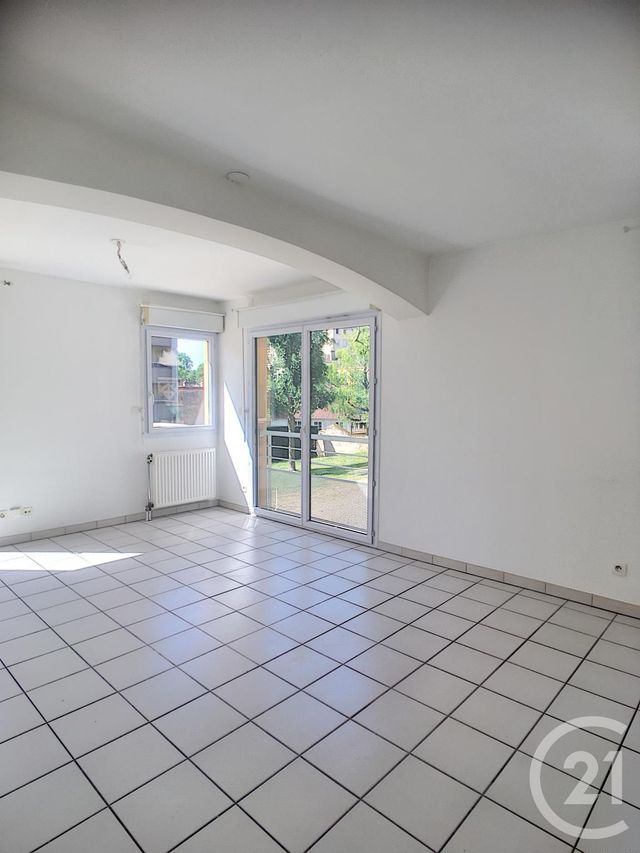 Afficher la photo en grand Appartement F3 à louer - 3 pièces - 72.38 m2 - CHALON SUR SAONE - 71 - BOURGOGNE - Century 21 Immobilière Jaurès