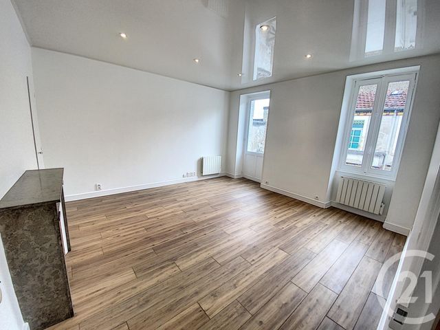 Afficher la photo en grand Appartement F3 à louer - 3 pièces - 70.83 m2 - CHALON SUR SAONE - 71 - BOURGOGNE - Century 21 Immobilière Jaurès