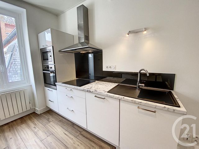 Afficher la photo en grand Appartement F3 à louer - 3 pièces - 70.83 m2 - CHALON SUR SAONE - 71 - BOURGOGNE - Century 21 Immobilière Jaurès