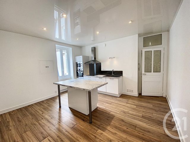 Afficher la photo en grand Appartement F3 à louer - 3 pièces - 70.83 m2 - CHALON SUR SAONE - 71 - BOURGOGNE - Century 21 Immobilière Jaurès