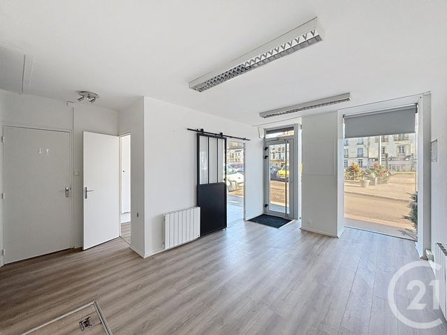 commerce à louer - 30.0 m2 - CHALON SUR SAONE - 71 - BOURGOGNE - Century 21 Immobilière Jaurès