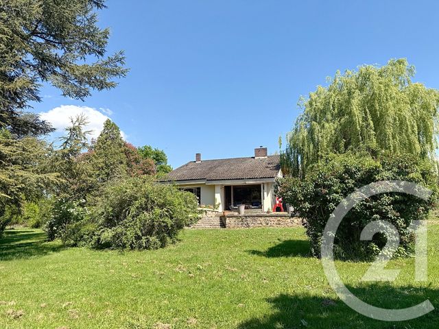 maison à vendre - 8 pièces - 215.0 m2 - ST GERMAIN DU PLAIN - 71 - BOURGOGNE - Century 21 Immobilière Jaurès