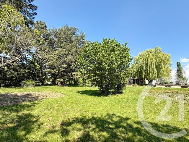 maison à vendre - 8 pièces - 215.0 m2 - ST GERMAIN DU PLAIN - 71 - BOURGOGNE - Century 21 Immobilière Jaurès