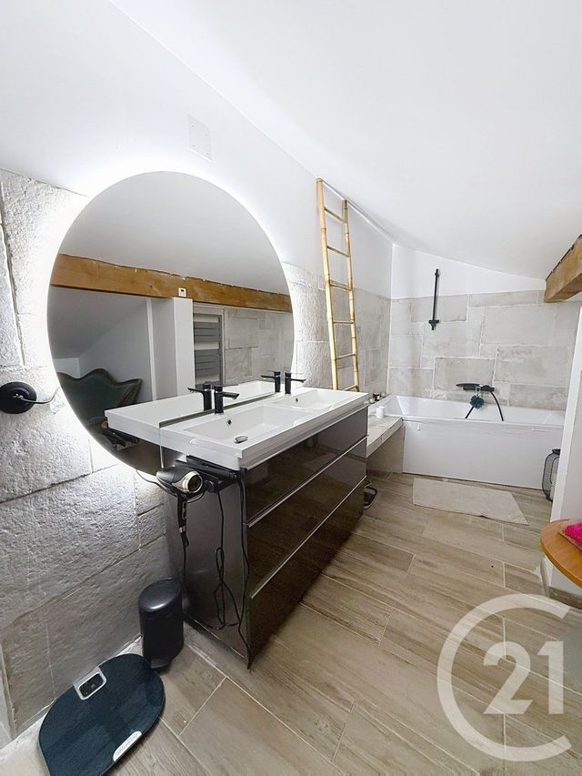 maison à vendre - 8 pièces - 215.0 m2 - ST GERMAIN DU PLAIN - 71 - BOURGOGNE - Century 21 Immobilière Jaurès