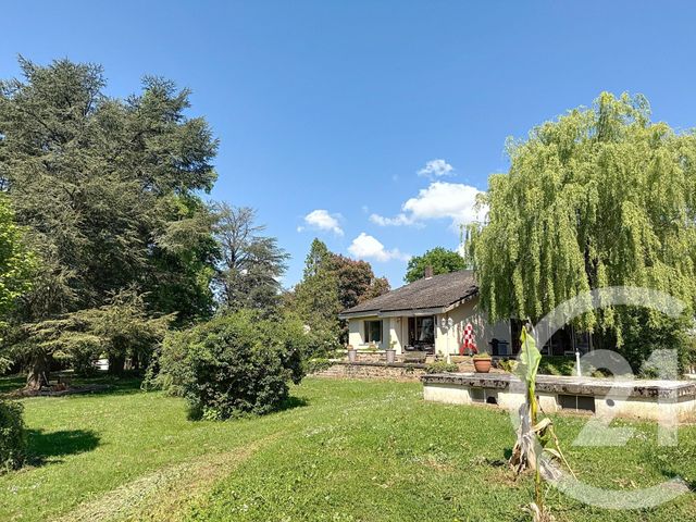 maison à vendre - 8 pièces - 215.0 m2 - ST GERMAIN DU PLAIN - 71 - BOURGOGNE - Century 21 Immobilière Jaurès