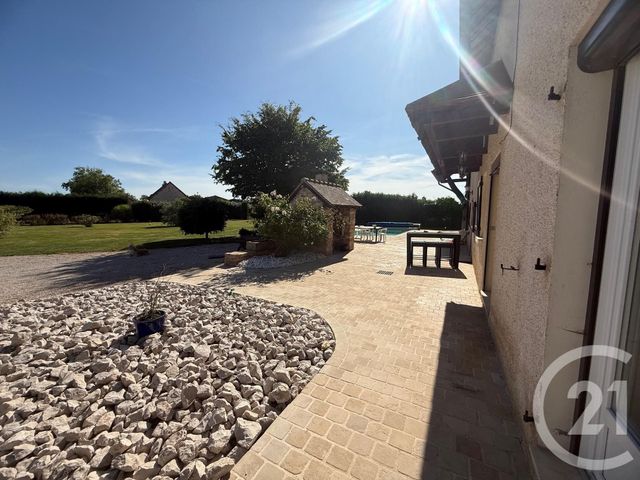 Afficher la photo en grand maison à vendre - 9 pièces - 223.0 m2 - ST REMY - 71 - BOURGOGNE - Century 21 Immobilière Jaurès