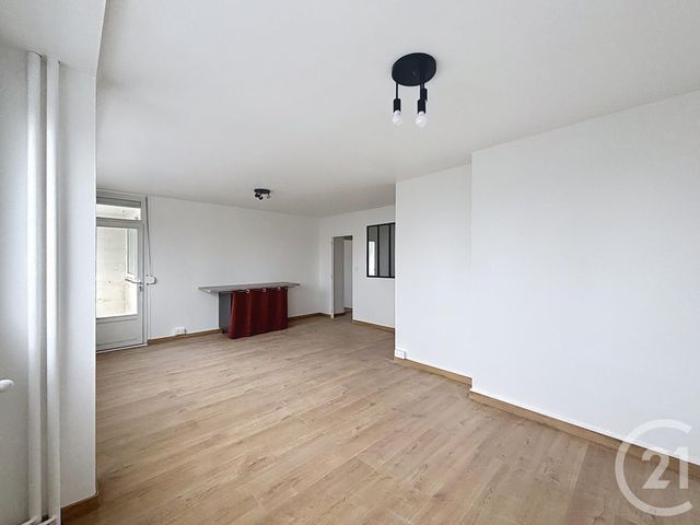 Appartement F4 à louer - 4 pièces - 70.4 m2 - CHALON SUR SAONE - 71 - BOURGOGNE - Century 21 Immobilière Jaurès