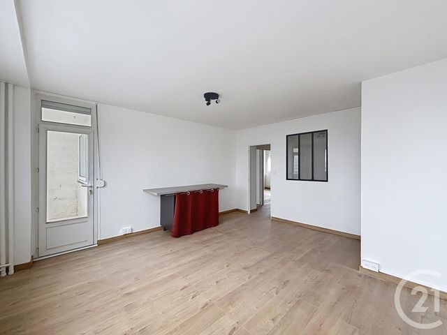 Appartement F4 à louer - 4 pièces - 70.4 m2 - CHALON SUR SAONE - 71 - BOURGOGNE - Century 21 Immobilière Jaurès