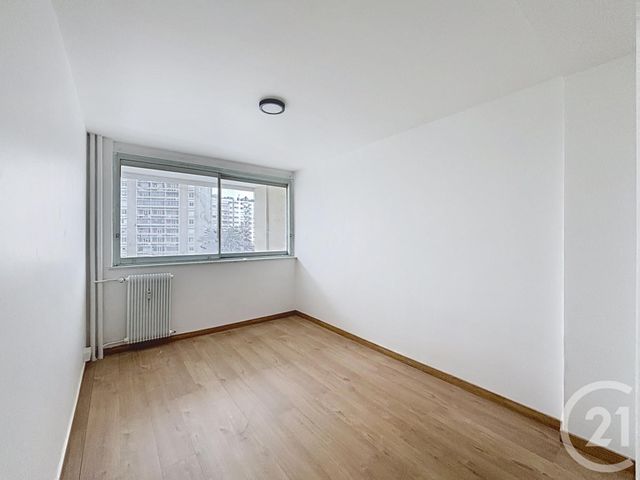Appartement F4 à louer - 4 pièces - 70.4 m2 - CHALON SUR SAONE - 71 - BOURGOGNE - Century 21 Immobilière Jaurès