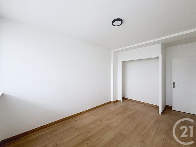Appartement F4 à louer - 4 pièces - 70.4 m2 - CHALON SUR SAONE - 71 - BOURGOGNE - Century 21 Immobilière Jaurès