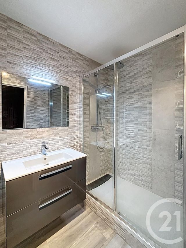 Afficher la photo en grand Appartement T2 à louer - 2 pièces - 60.06 m2 - CHALON SUR SAONE - 71 - BOURGOGNE - Century 21 Immobilière Jaurès
