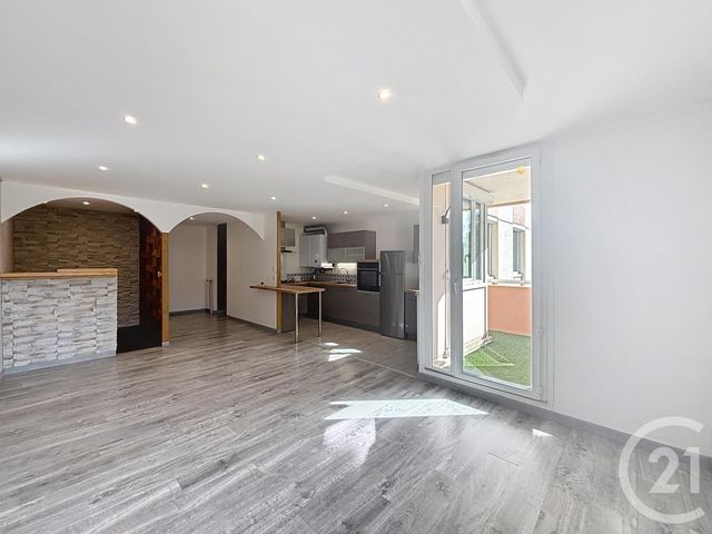 Afficher la photo en grand Appartement T2 à louer - 2 pièces - 60.06 m2 - CHALON SUR SAONE - 71 - BOURGOGNE - Century 21 Immobilière Jaurès