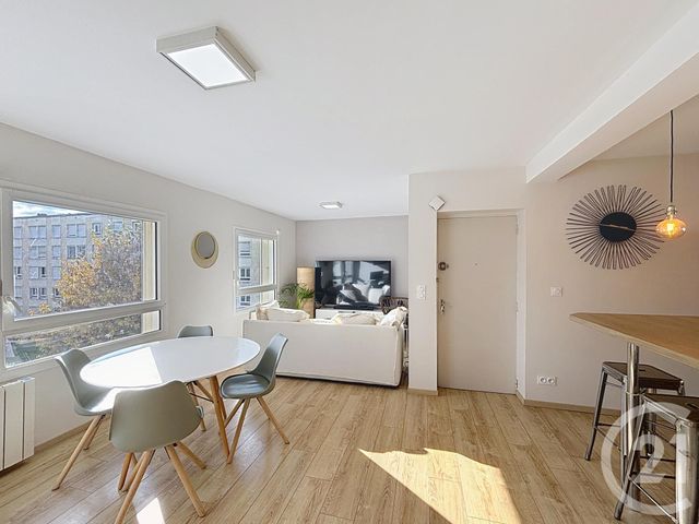 Appartement T3 à louer - 3 pièces - 57.73 m2 - CHALON SUR SAONE - 71 - BOURGOGNE - Century 21 Immobilière Jaurès