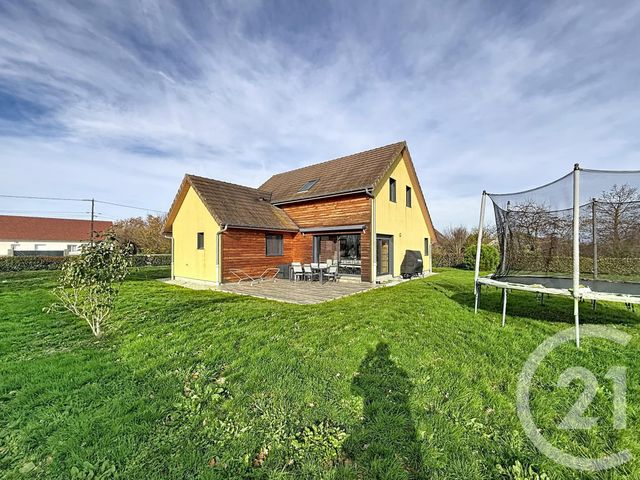 maison à vendre - 7 pièces - 150.0 m2 - ST MARTIN EN BRESSE - 71 - BOURGOGNE - Century 21 Immobilière Jaurès