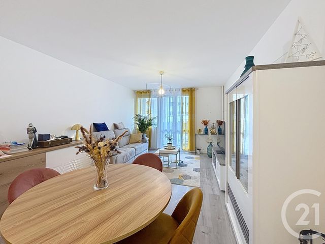Afficher la photo en grand Appartement F3 à louer - 3 pièces - 64.16 m2 - CHALON SUR SAONE - 71 - BOURGOGNE - Century 21 Immobilière Jaurès