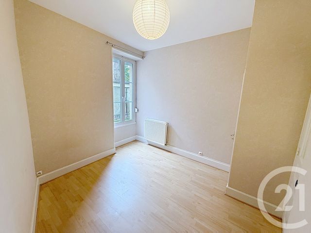 Appartement T3 à louer - 3 pièces - 61.26 m2 - CHALON SUR SAONE - 71 - BOURGOGNE - Century 21 Immobilière Jaurès