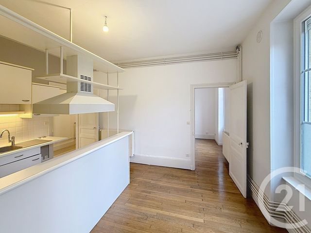 Appartement T3 à louer - 3 pièces - 61.26 m2 - CHALON SUR SAONE - 71 - BOURGOGNE - Century 21 Immobilière Jaurès