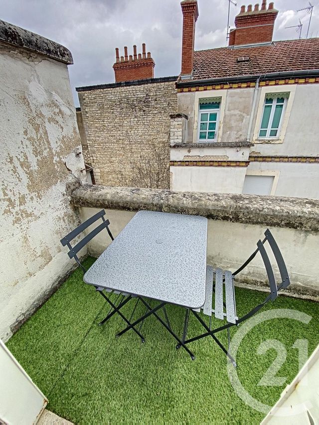 Appartement F3 à louer - 3 pièces - 70.83 m2 - CHALON SUR SAONE - 71 - BOURGOGNE - Century 21 Immobilière Jaurès