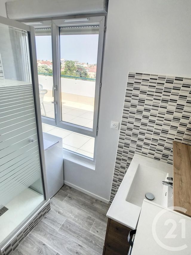 Appartement F2 à louer - 2 pièces - 55.04 m2 - CHALON SUR SAONE - 71 - BOURGOGNE - Century 21 Immobilière Jaurès