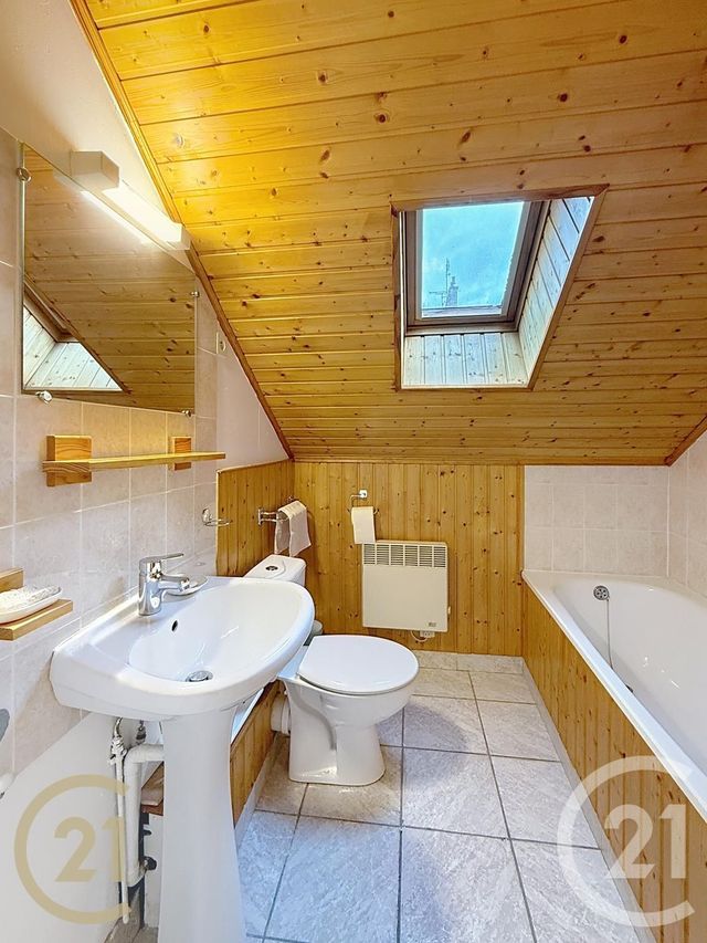 Appartement F1 à louer - 1 pièce - 22.99 m2 - CHALON SUR SAONE - 71 - BOURGOGNE - Century 21 Immobilière Jaurès