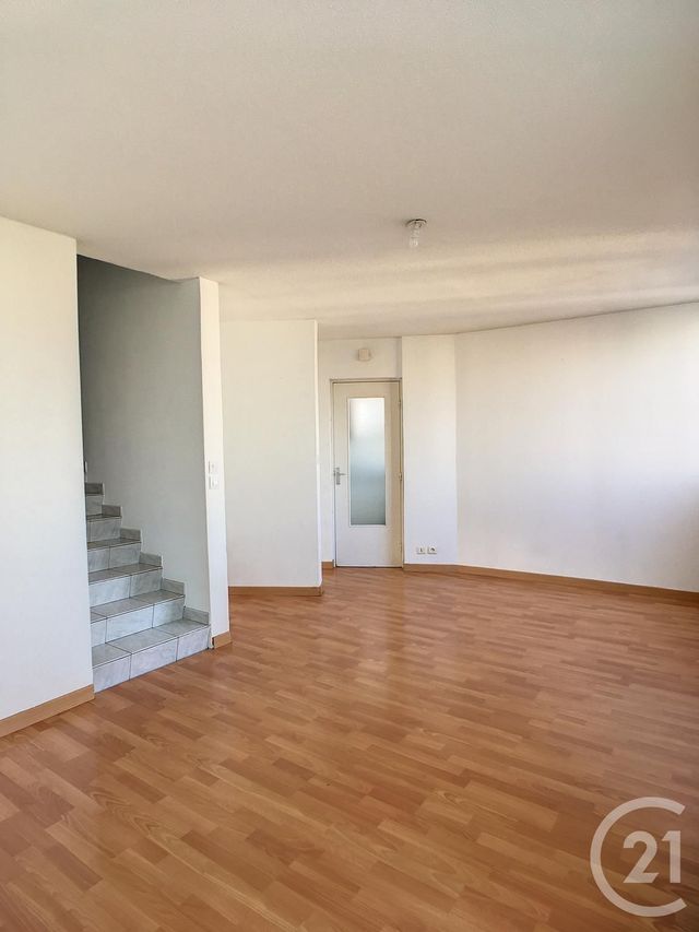Appartement F2 à louer - 2 pièces - 53.0 m2 - CHALON SUR SAONE - 71 - BOURGOGNE - Century 21 Immobilière Jaurès
