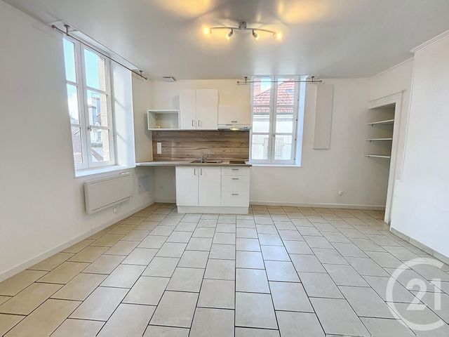 Appartement F2 à louer - 2 pièces - 32.25 m2 - CHALON SUR SAONE - 71 - BOURGOGNE - Century 21 Immobilière Jaurès
