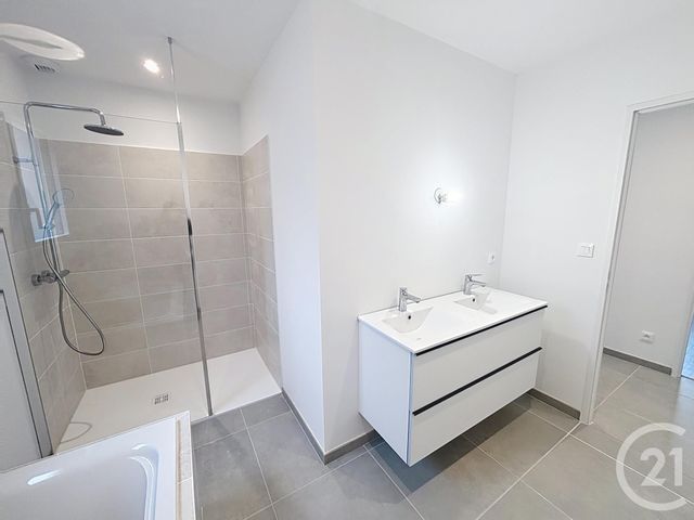 maison à louer - 4 pièces - 110.0 m2 - BAUDRIERES - 71 - BOURGOGNE - Century 21 Immobilière Jaurès