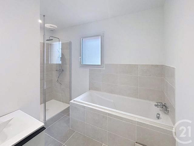 maison à louer - 4 pièces - 110.0 m2 - BAUDRIERES - 71 - BOURGOGNE - Century 21 Immobilière Jaurès