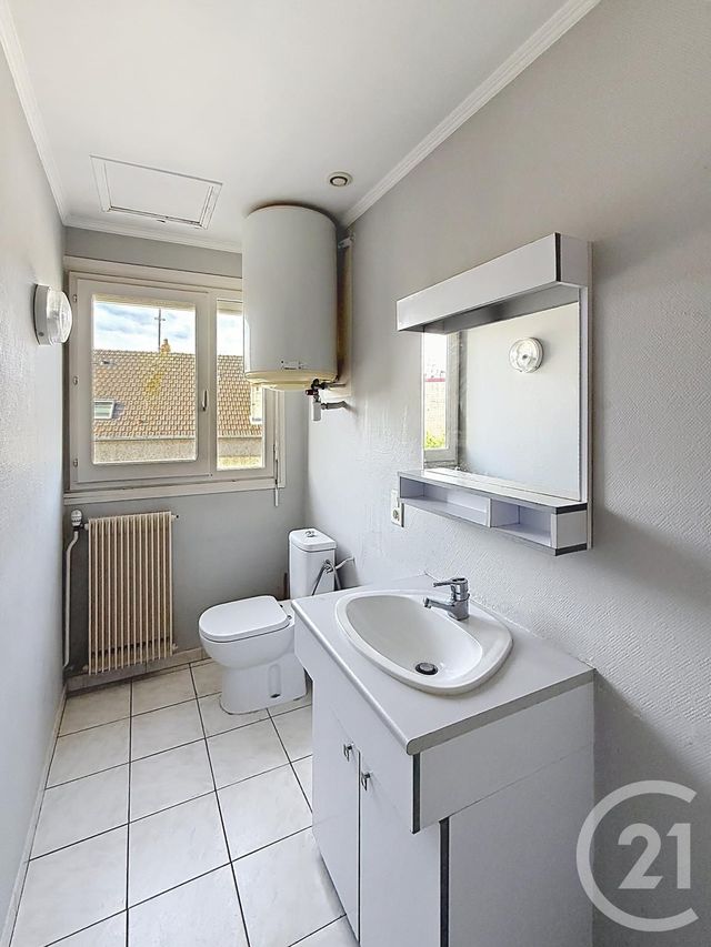 Appartement F1 à vendre - 1 pièce - 24.48 m2 - CHALON SUR SAONE - 71 - BOURGOGNE - Century 21 Immobilière Jaurès