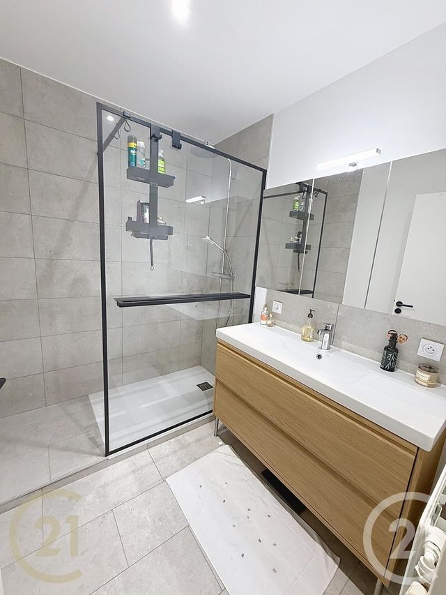 Appartement F4 à vendre - 4 pièces - 91.68 m2 - ST REMY - 71 - BOURGOGNE - Century 21 Immobilière Jaurès