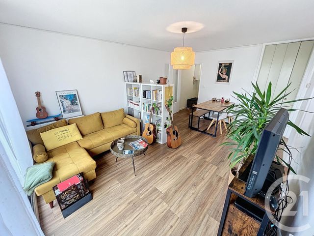 Appartement F2 à louer - 2 pièces - 45.56 m2 - CHALON SUR SAONE - 71 - BOURGOGNE - Century 21 Immobilière Jaurès