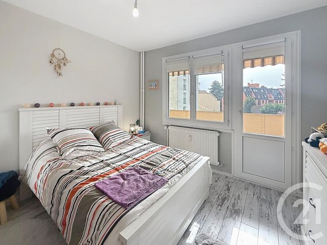 Appartement à vendre - 4 pièces - 76.2 m2 - CHALON SUR SAONE - 71 - BOURGOGNE - Century 21 Immobilière Jaurès