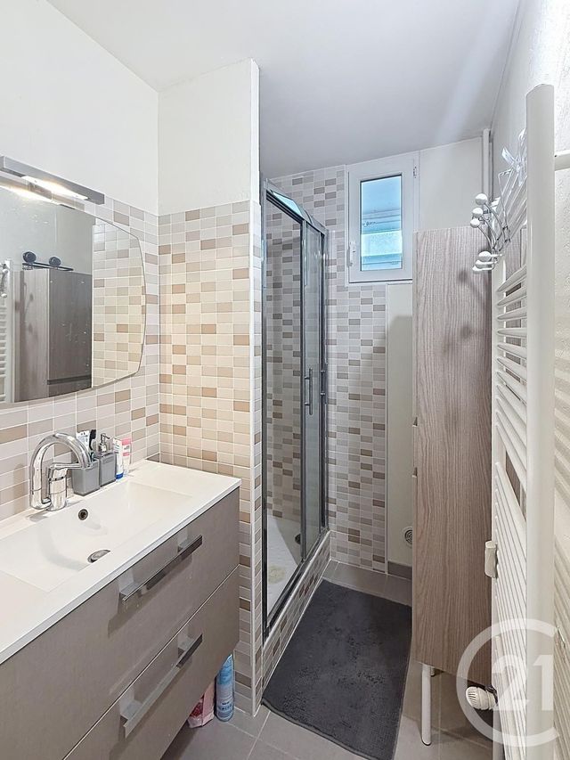 Appartement à vendre - 4 pièces - 76.2 m2 - CHALON SUR SAONE - 71 - BOURGOGNE - Century 21 Immobilière Jaurès