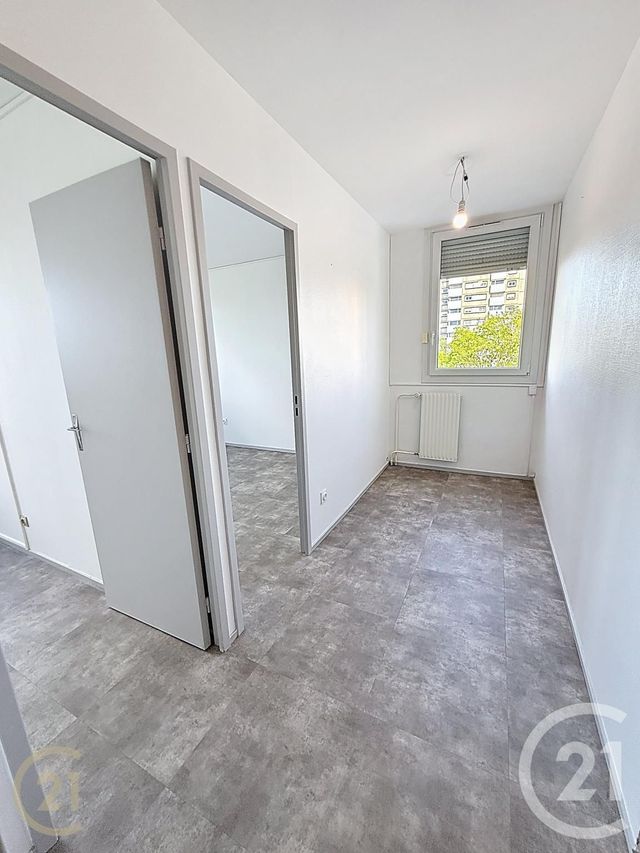 Appartement F5 à vendre - 5 pièces - 101.08 m2 - CHALON SUR SAONE - 71 - BOURGOGNE - Century 21 Immobilière Jaurès