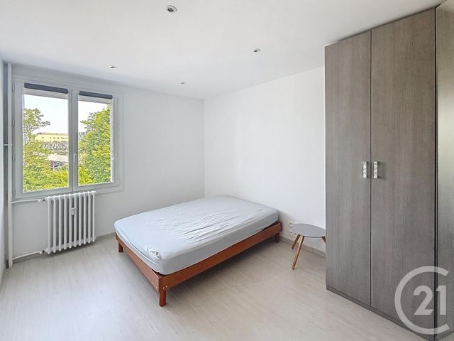 Appartement T3 à vendre - 3 pièces - 62.78 m2 - CHALON SUR SAONE - 71 - BOURGOGNE - Century 21 Immobilière Jaurès