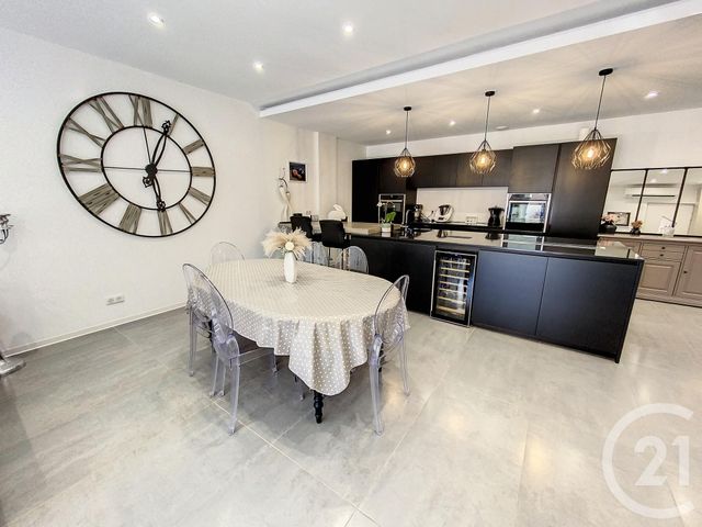 Appartement F4 à louer - 4 pièces - 125.72 m2 - CHALON SUR SAONE - 71 - BOURGOGNE - Century 21 Immobilière Jaurès